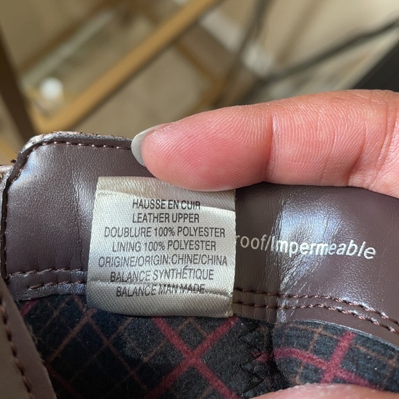 Blondo Waterproof snakeskin booties block Heel - Picture 9 of 9